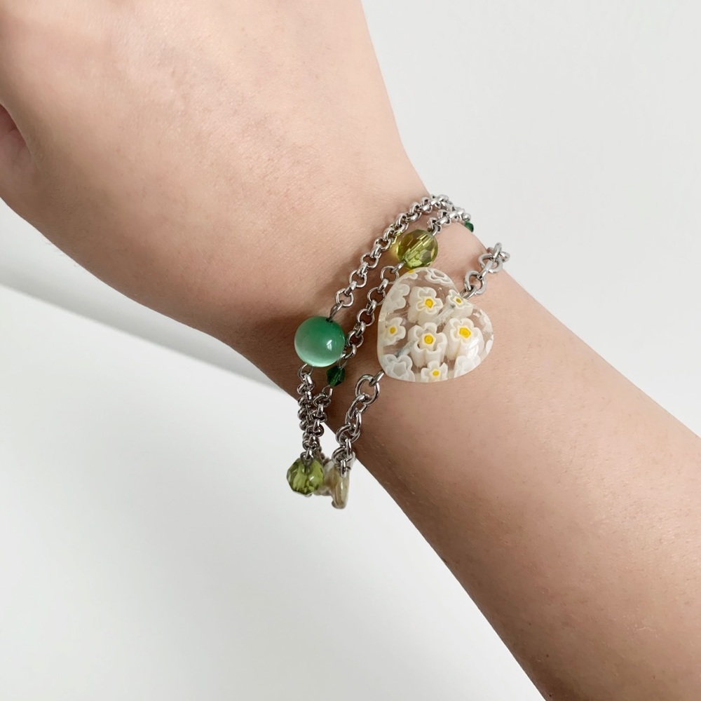 Heart-Shaped Glass Bead Bracelet